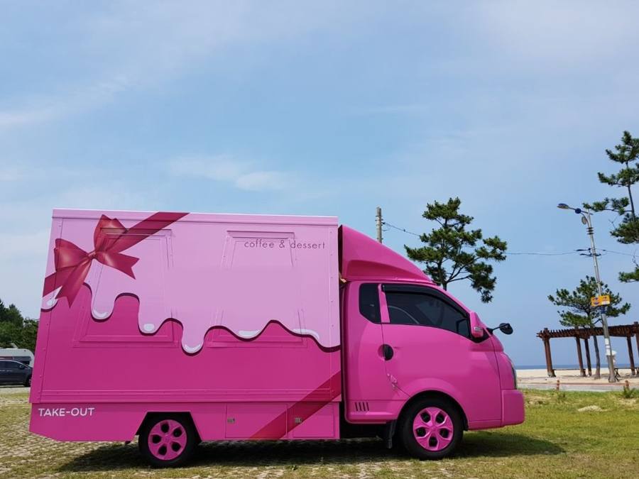 핑크스쿱 트럭